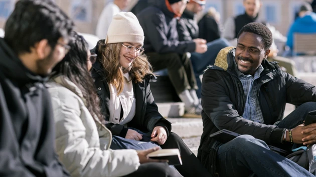 International students outside the Lindell Hall